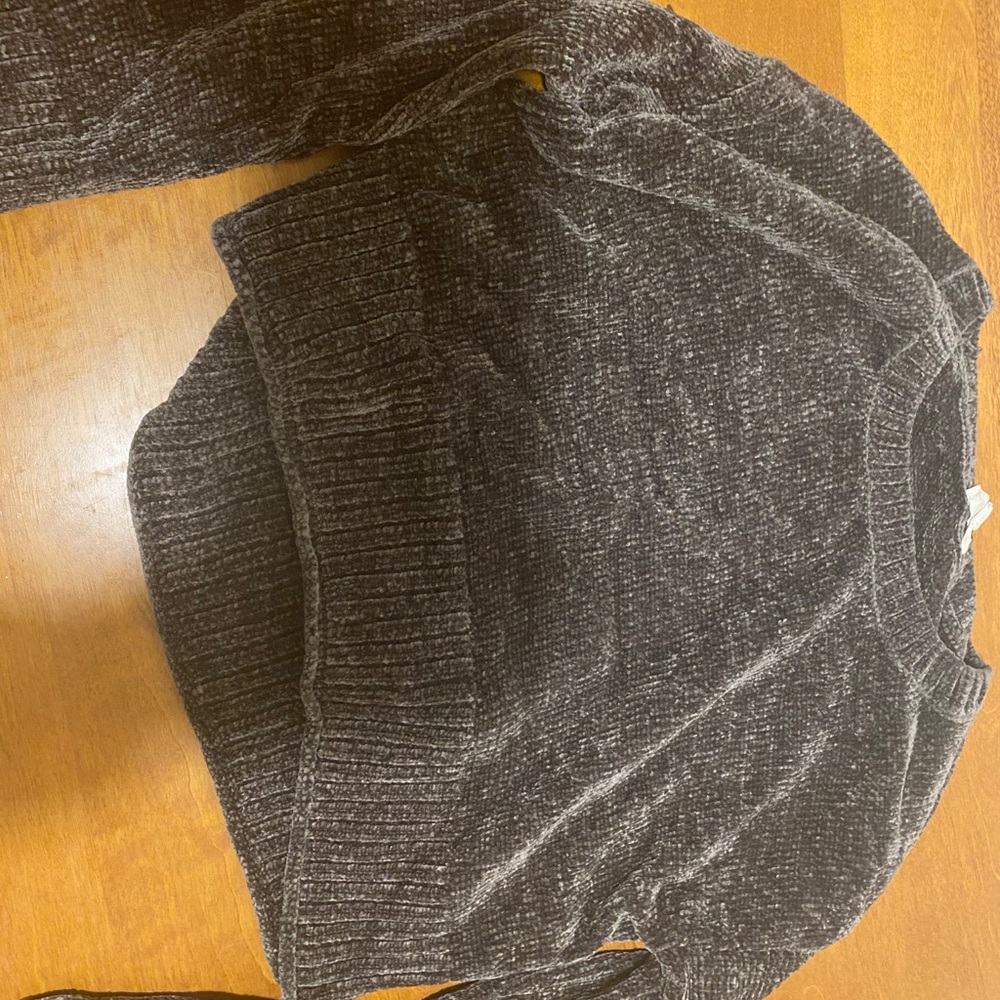 Cropped sweater